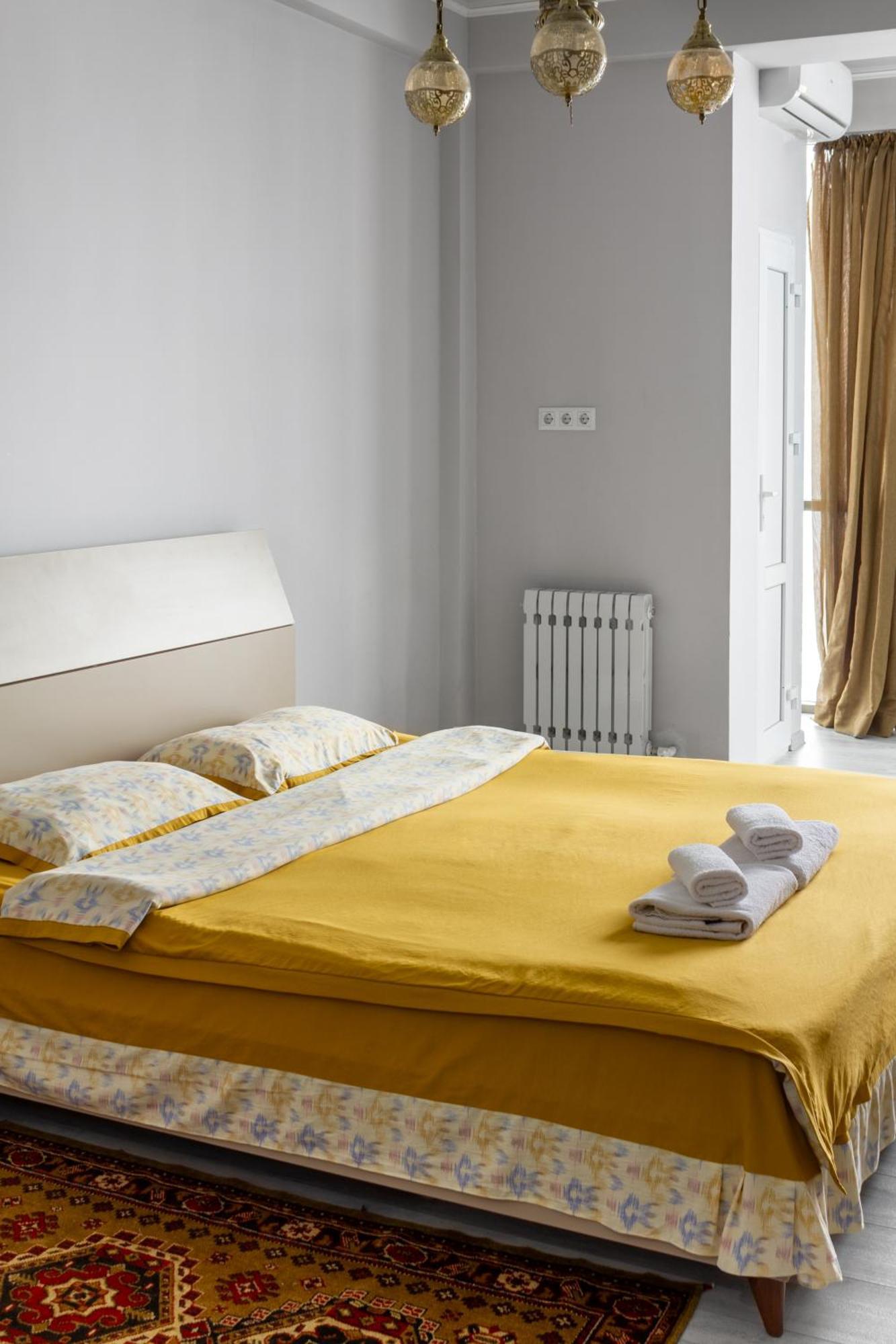 9Th And 6Th Floor Stylish Apartments With Mountainvista Biškek Exteriér fotografie