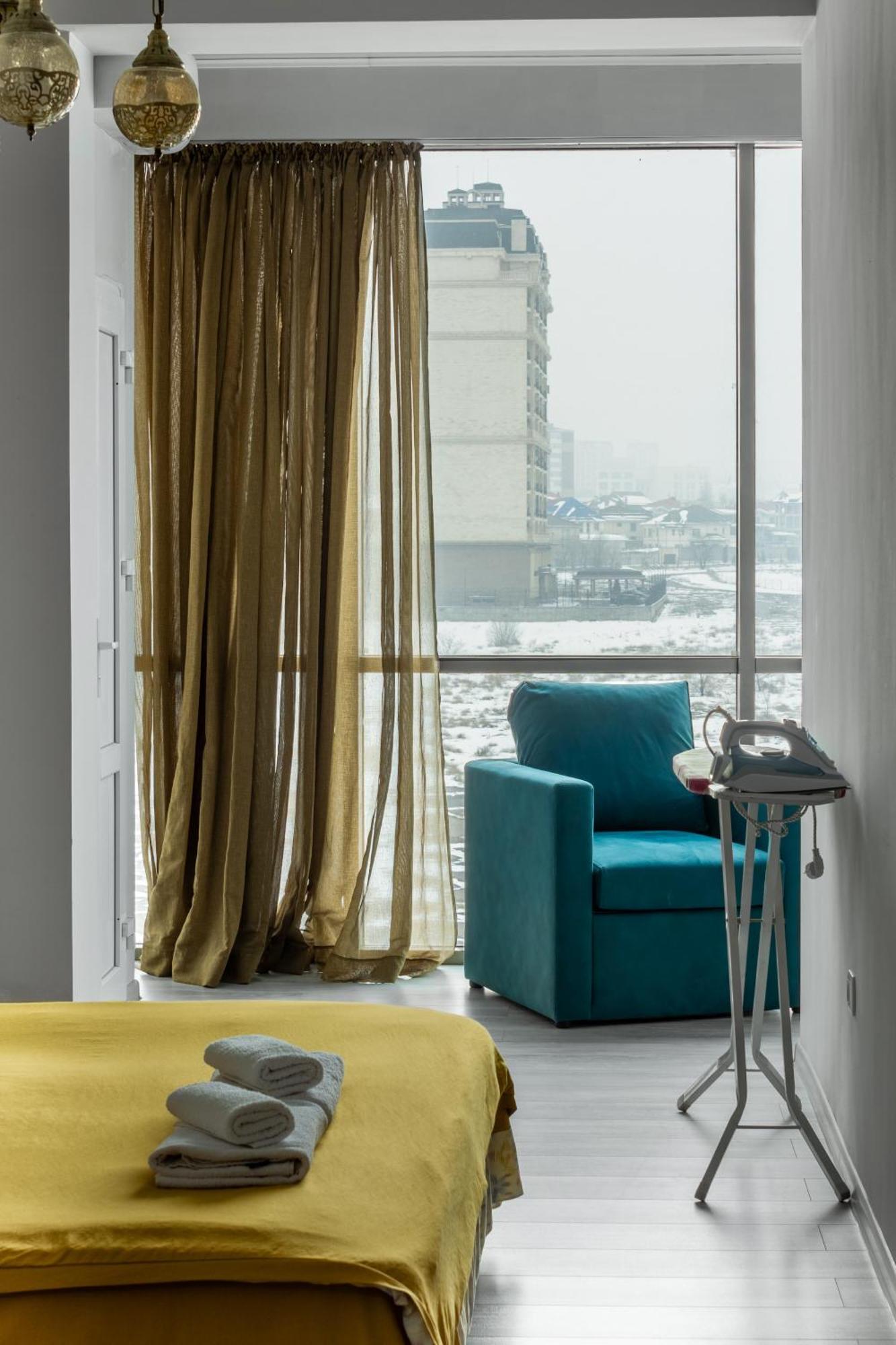 9Th And 6Th Floor Stylish Apartments With Mountainvista Biškek Exteriér fotografie